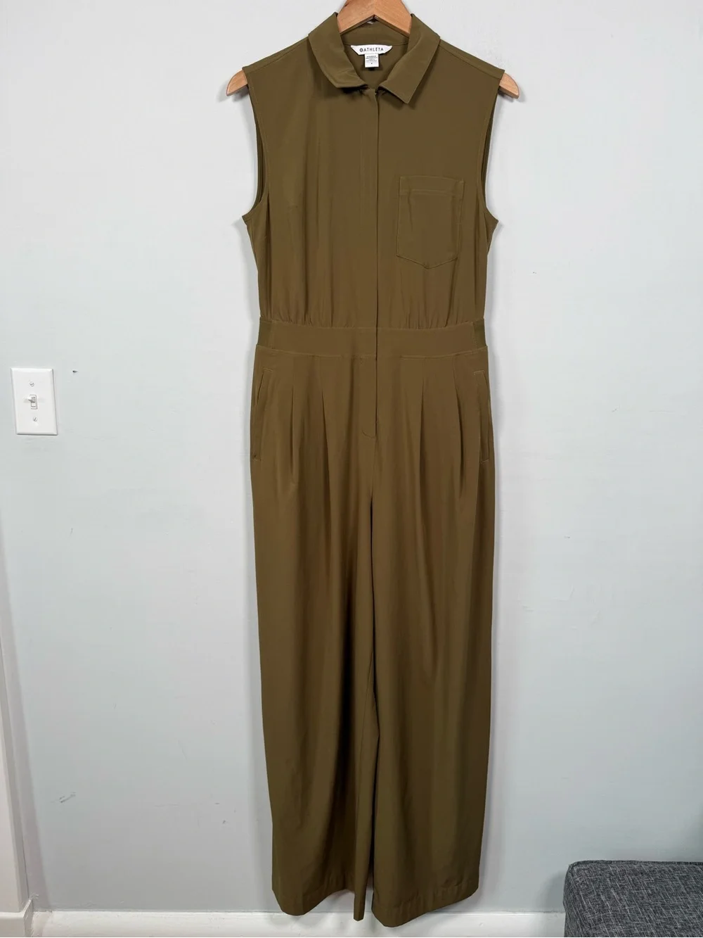 Athleta Brooklyn Heights Wide Leg Jumpsuit Olive Green Size 8 Great  Condition